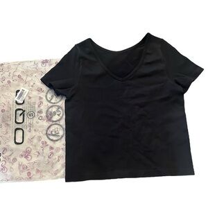 OQQ V-Neck Short Sleeve Basic Tee - Stretch Fitted - Womens Size Small - Black
